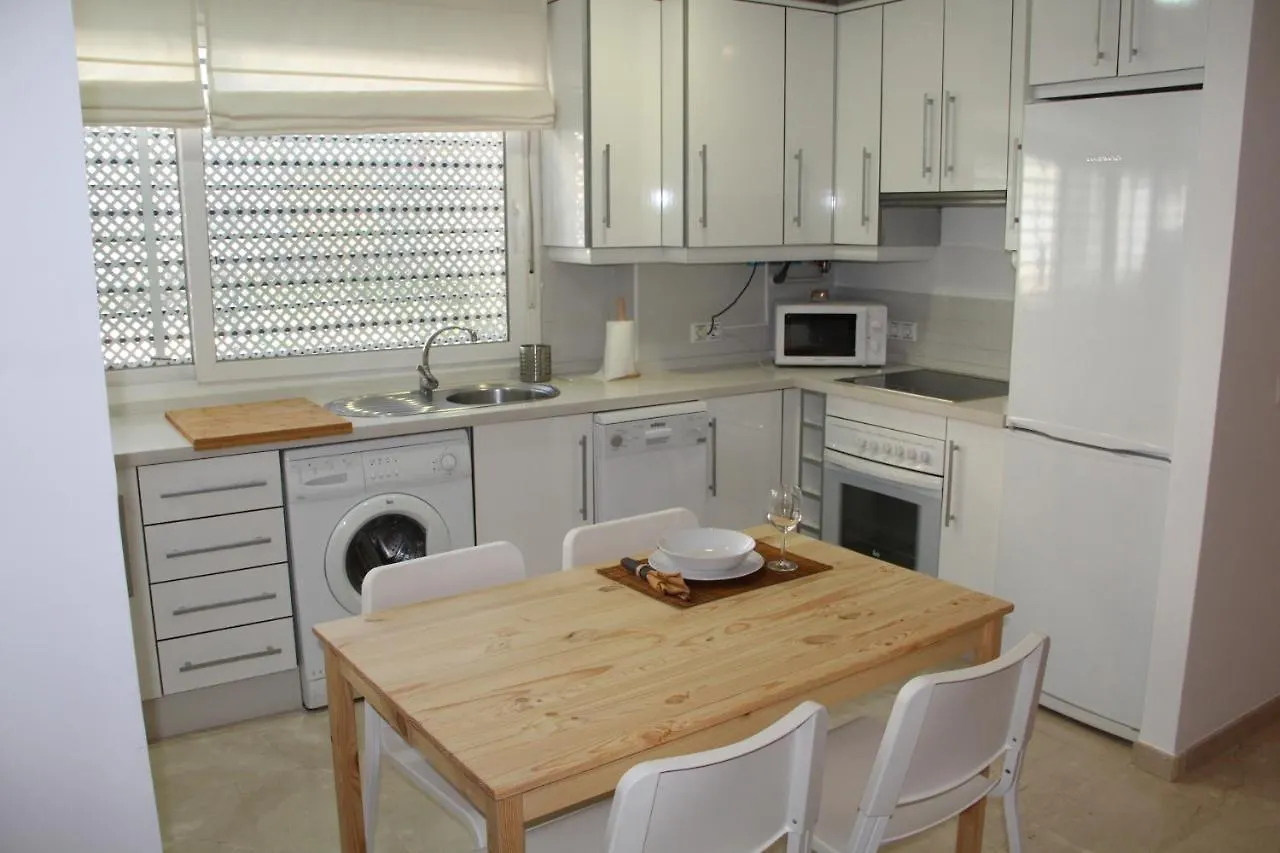Apartamento Iris Cordoue 0*,
